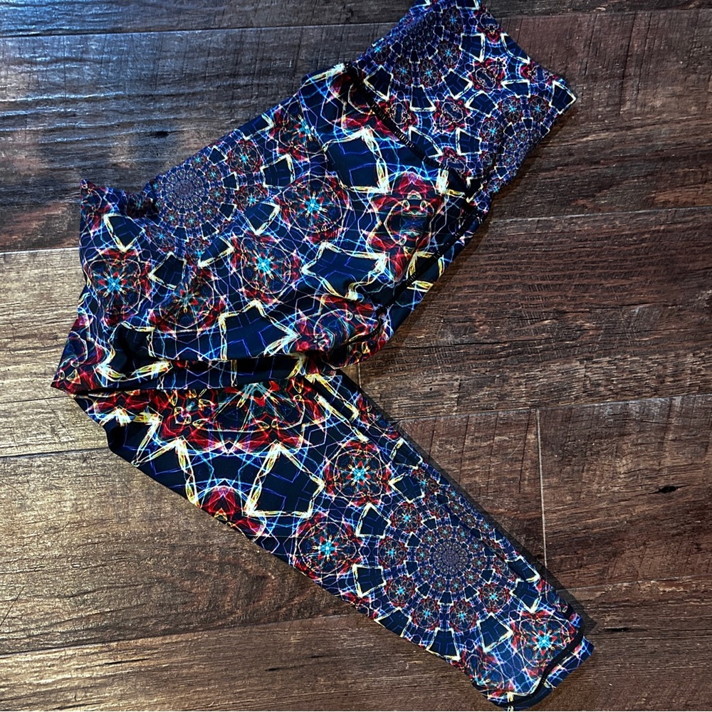 Wolven Threads Moonlight Mandala leggings
